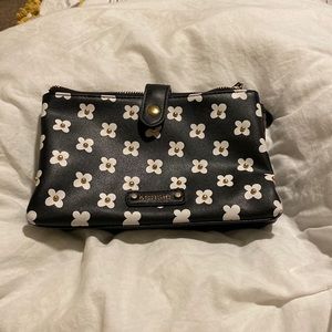 Kenzie makeup bag 9” x 6”, 2 zip compartments